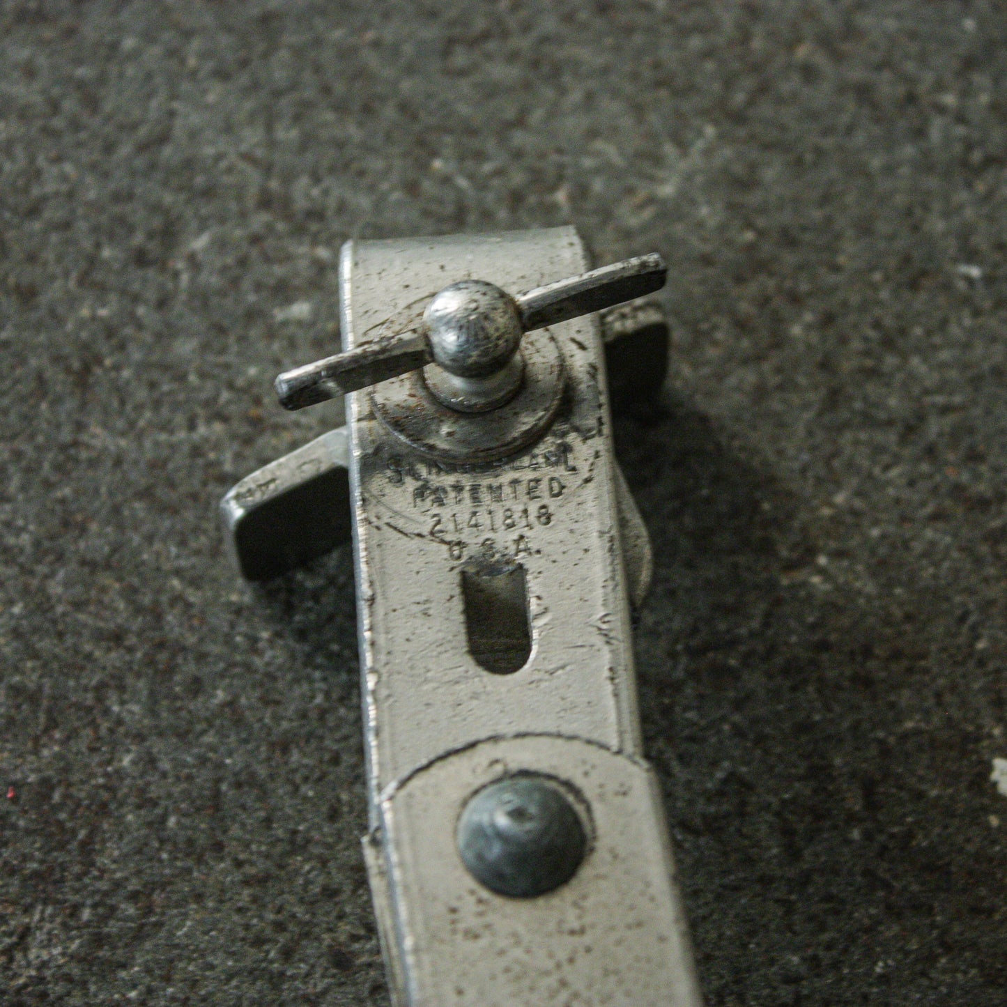 Slingerland Deluxe Shur Grip Bass Drum Muffler