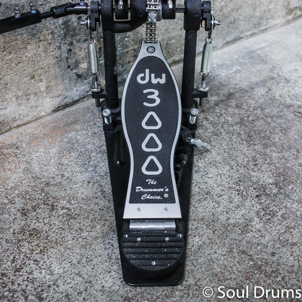 DW 3002 Double Bass Pedal