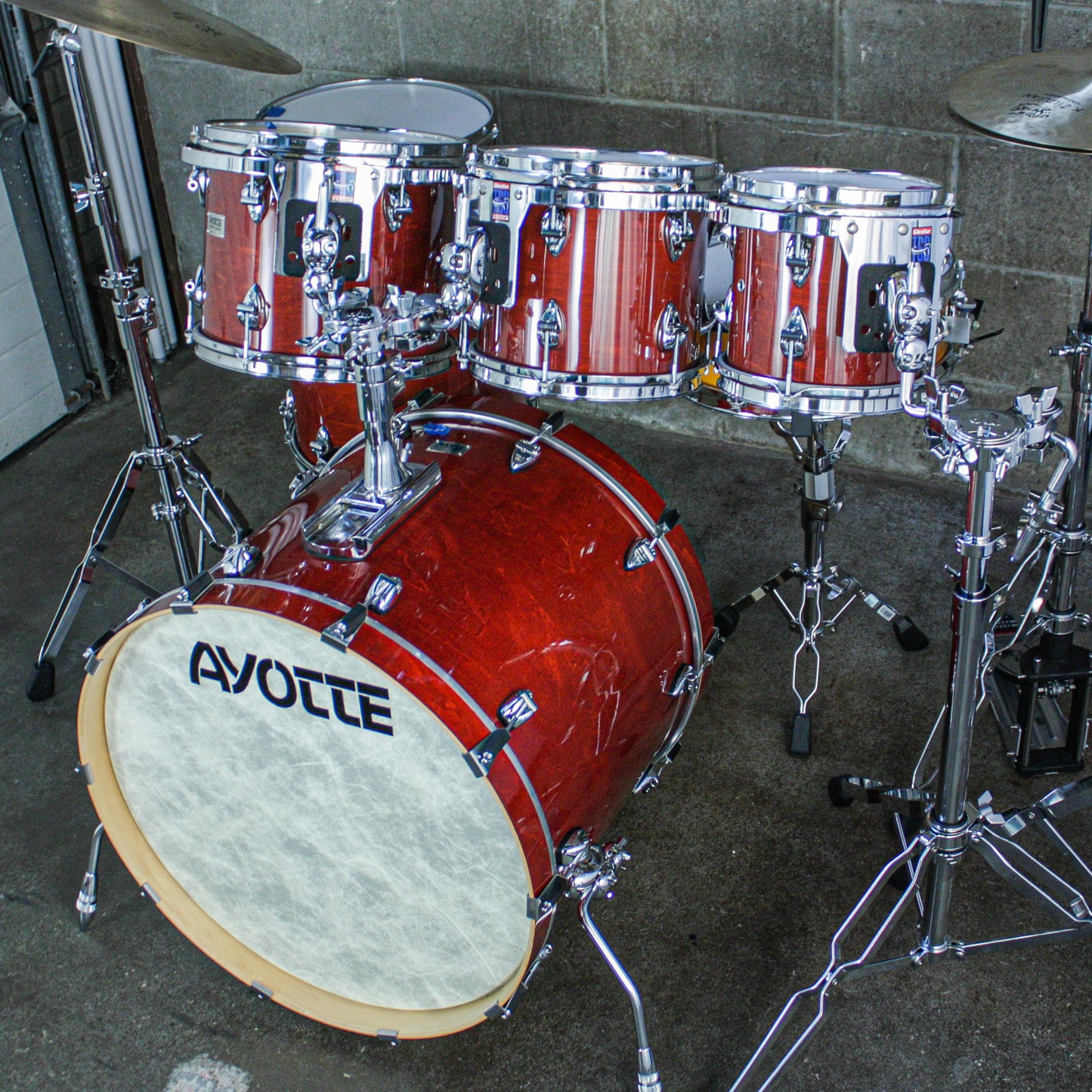 Ayotte Cherry Walnut Lacquer (8/10/12/14/15/22) Drum Kit