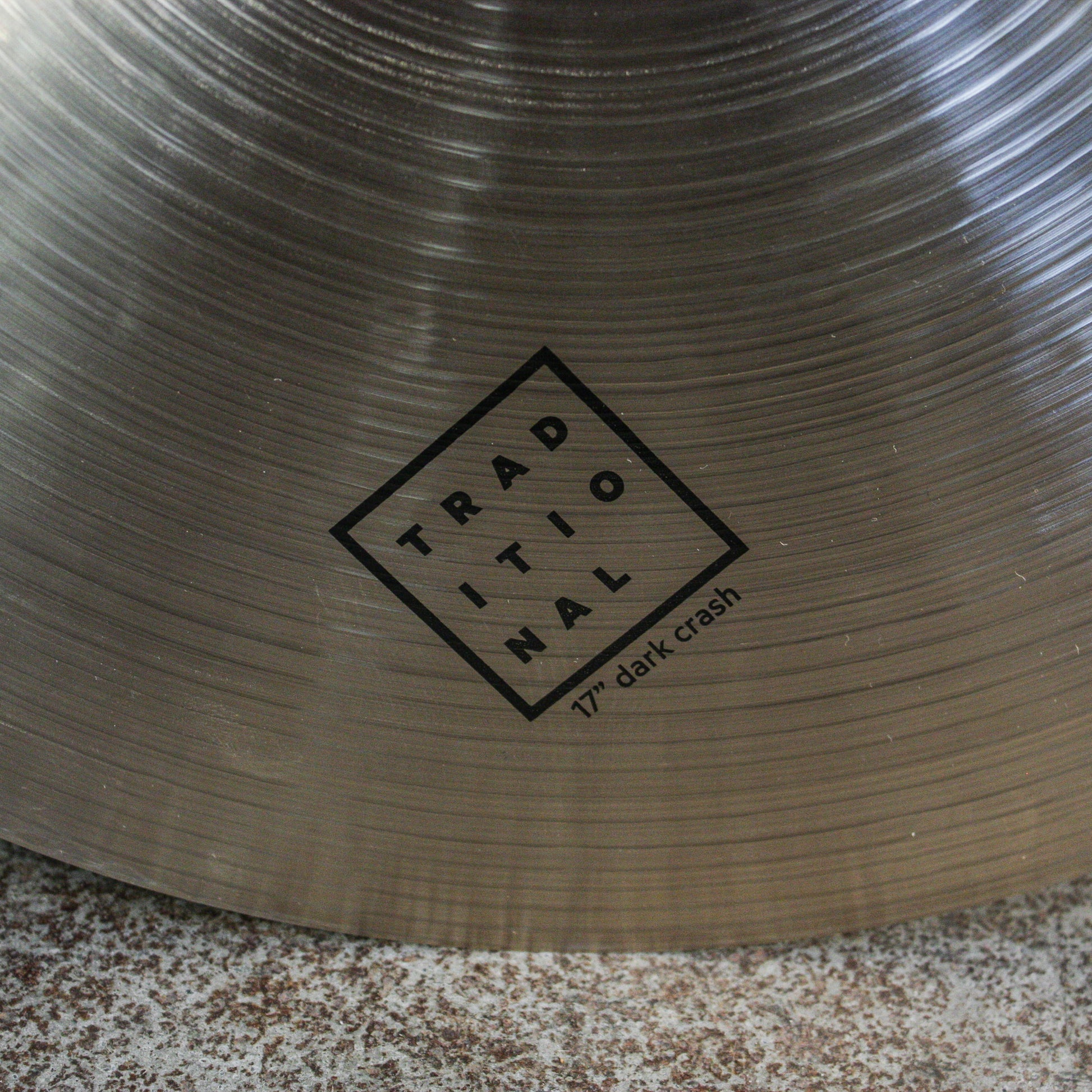 Istanbul Agop 17" Traditional Dark Crash