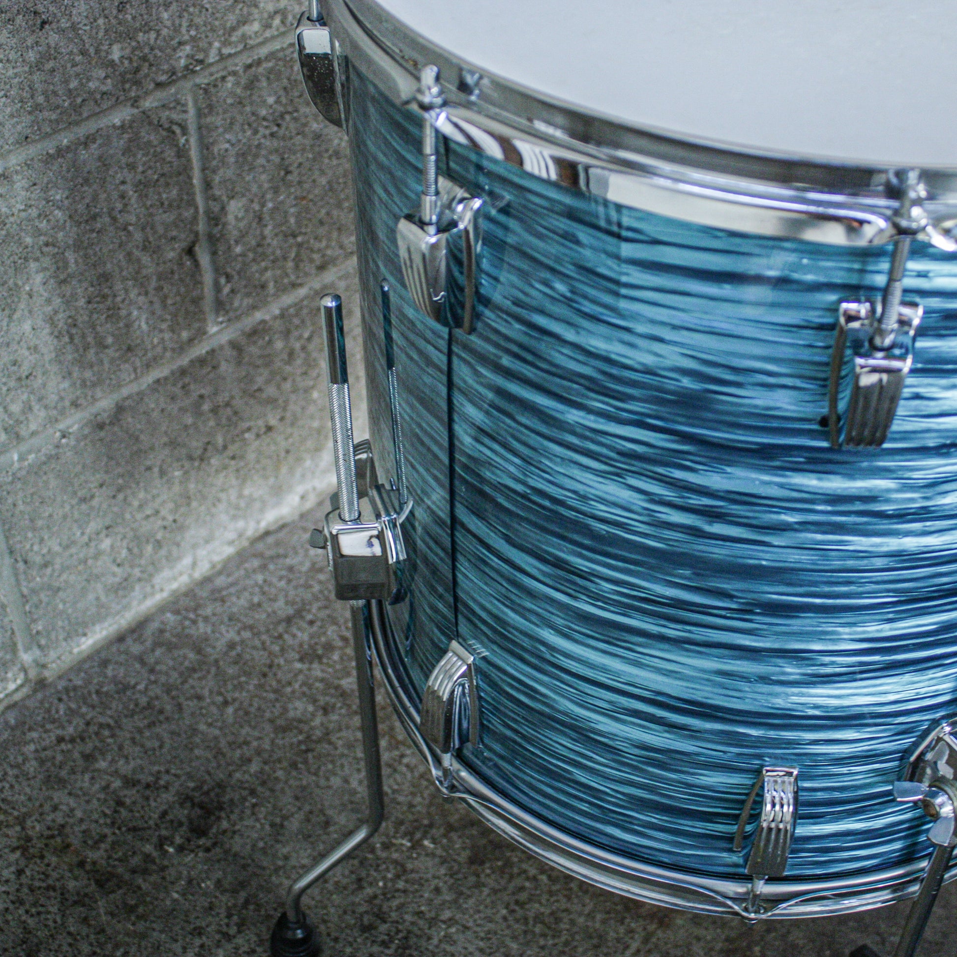 Ludwig 1977–78 Ludwig 4-Piece Drum Kit – Turquoise Oyster Rewrap – 6-Ply Maple – Netflix “Ginny & Georgia”