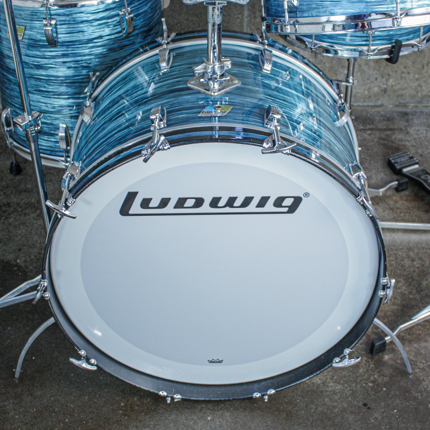 Ludwig 1977–78 Ludwig 4-Piece Drum Kit – Turquoise Oyster Rewrap – 6-Ply Maple – Netflix “Ginny & Georgia”