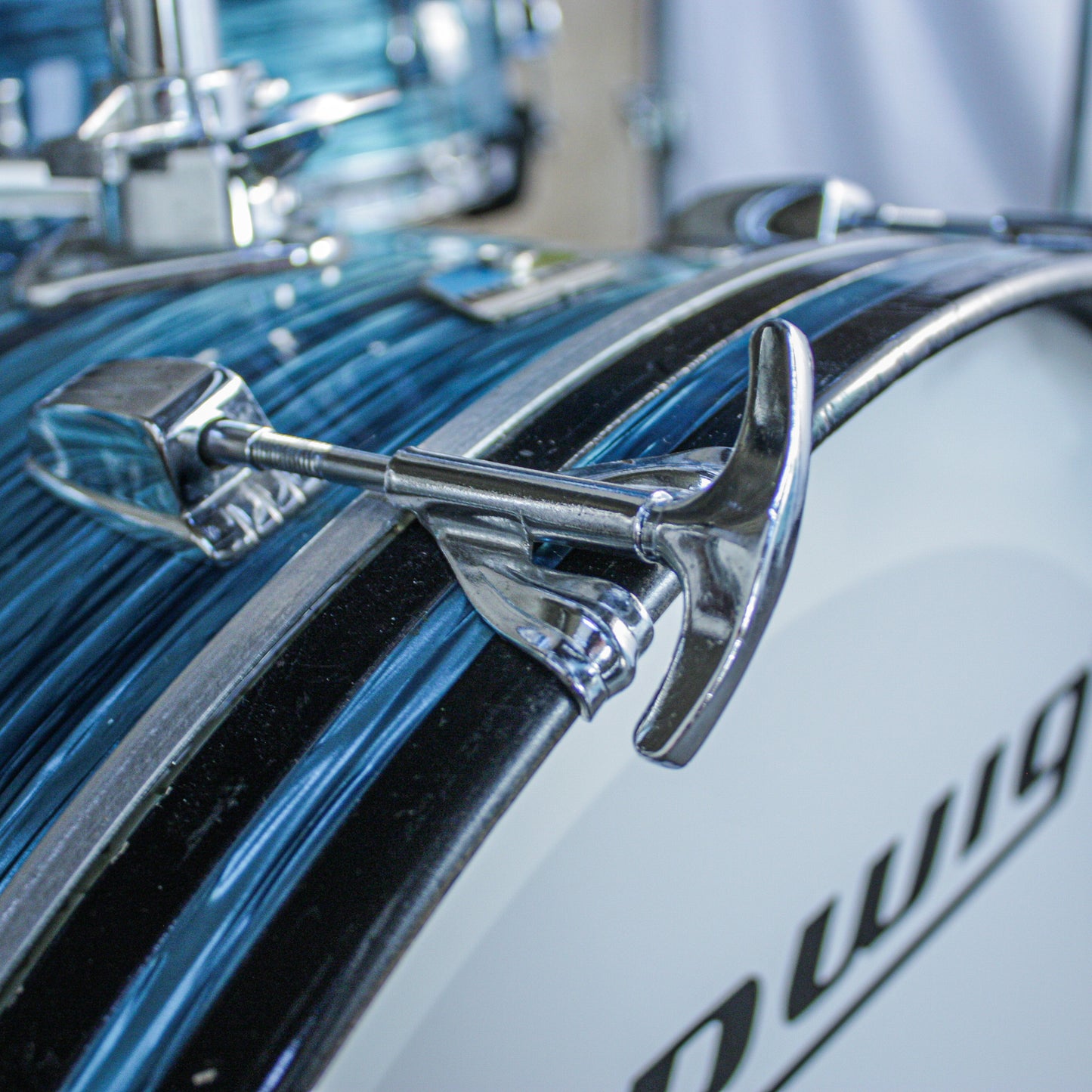 Ludwig 1977–78 Ludwig 4-Piece Drum Kit – Turquoise Oyster Rewrap – 6-Ply Maple – Netflix “Ginny & Georgia”