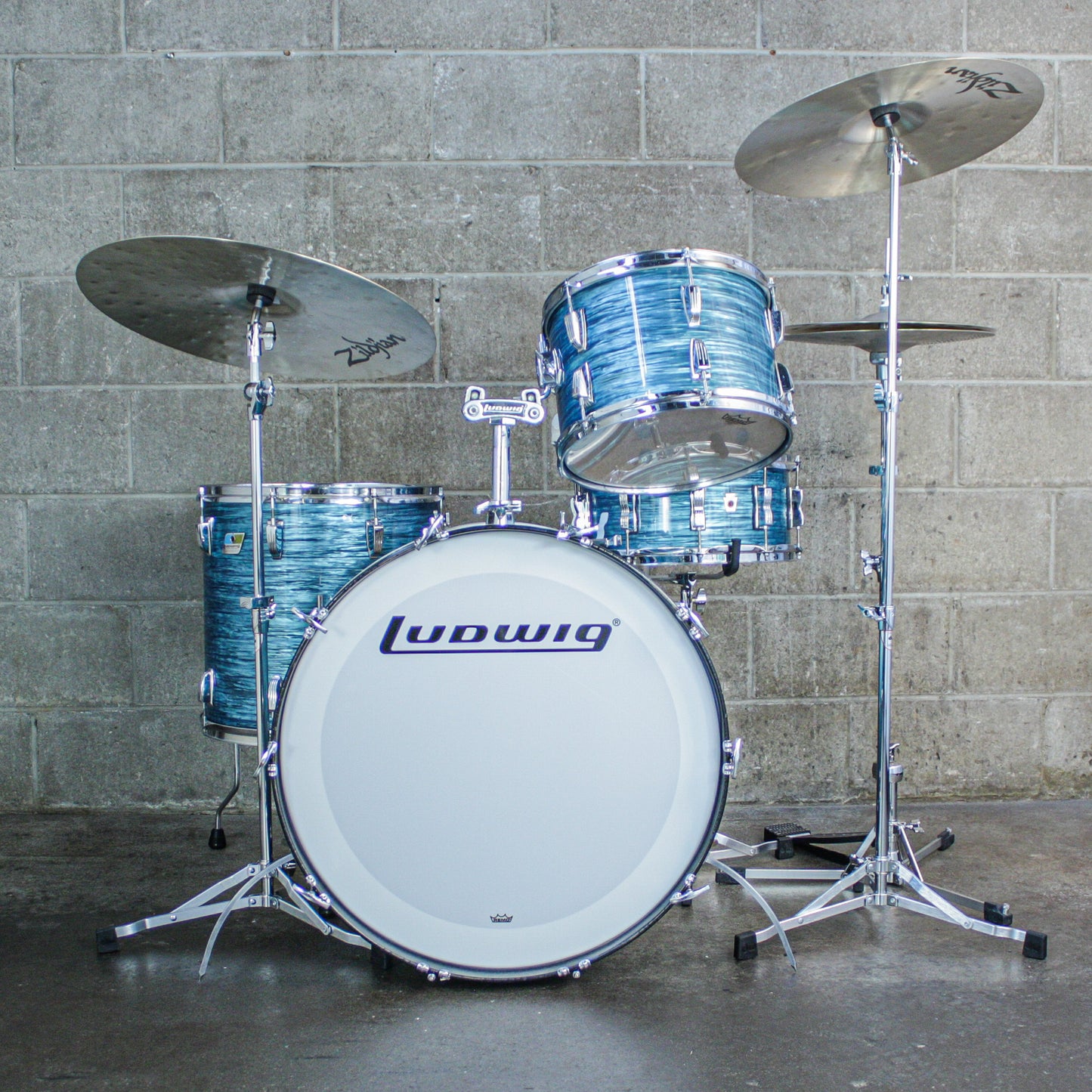 Ludwig 1977–78 Ludwig 4-Piece Drum Kit – Turquoise Oyster Rewrap – 6-Ply Maple – Netflix “Ginny & Georgia”