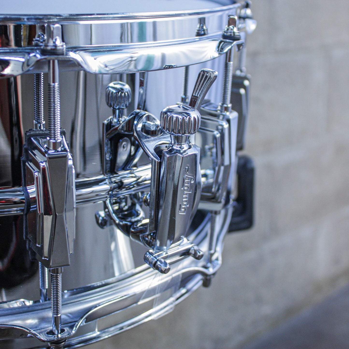 Ludwig 6.5"x14" Chrome Over Brass Supraphonic Snare Drum (LM402B)