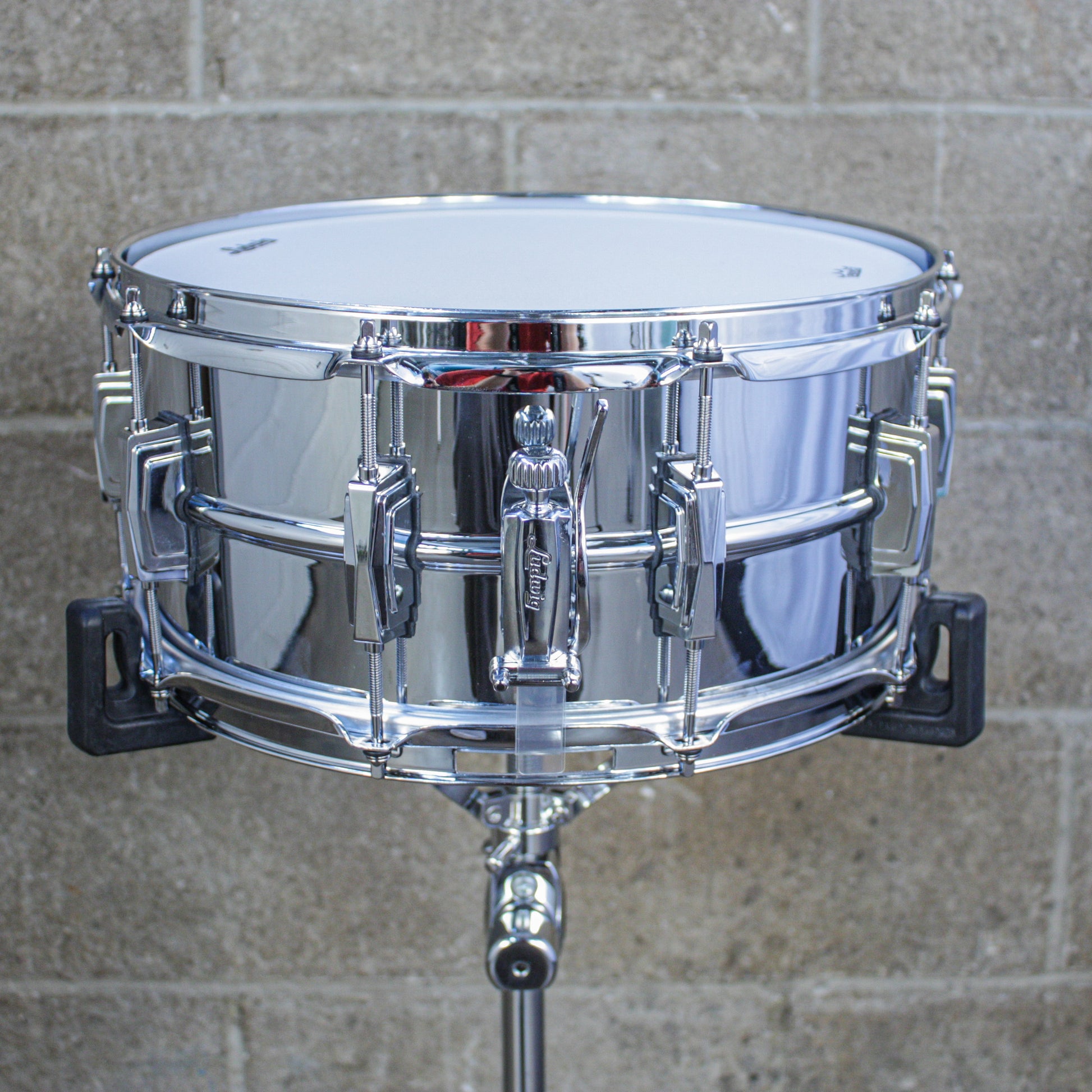 Ludwig 6.5"x14" Chrome Over Brass Supraphonic Snare Drum (LM402B)