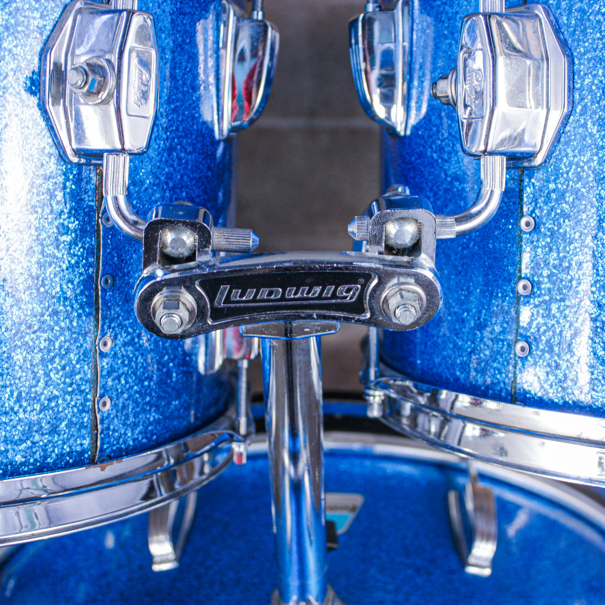 Ludwig Early 80s Blue Sparkle Drumkit (24/16/14/13)