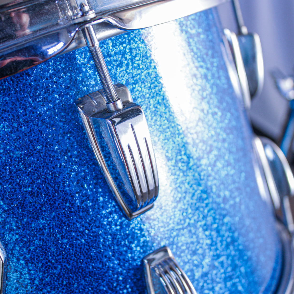 Ludwig Early 80s Blue Sparkle Drumkit (24/16/14/13)