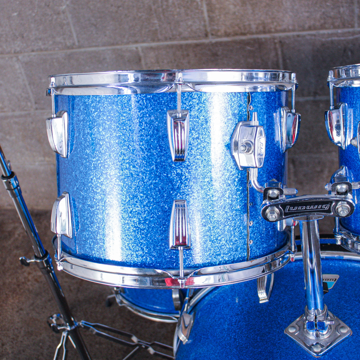 Ludwig Early 80s Blue Sparkle Drumkit (24/16/14/13)