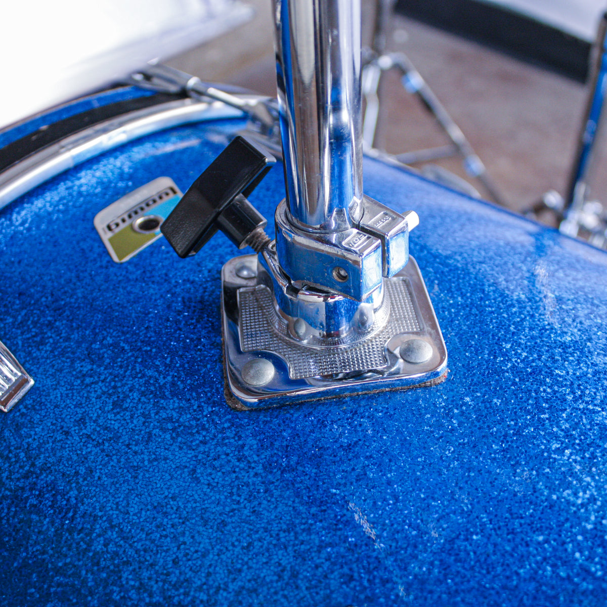 Ludwig Early 80s Blue Sparkle Drumkit (24/16/14/13)