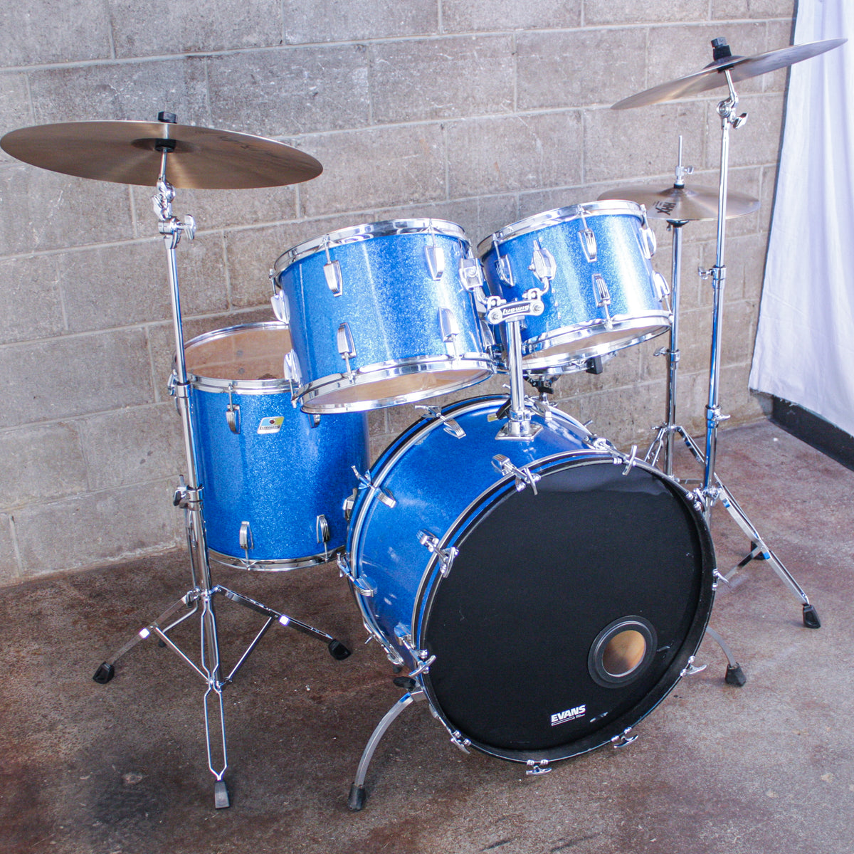 Ludwig Early 80s Blue Sparkle Drumkit (24/16/14/13)