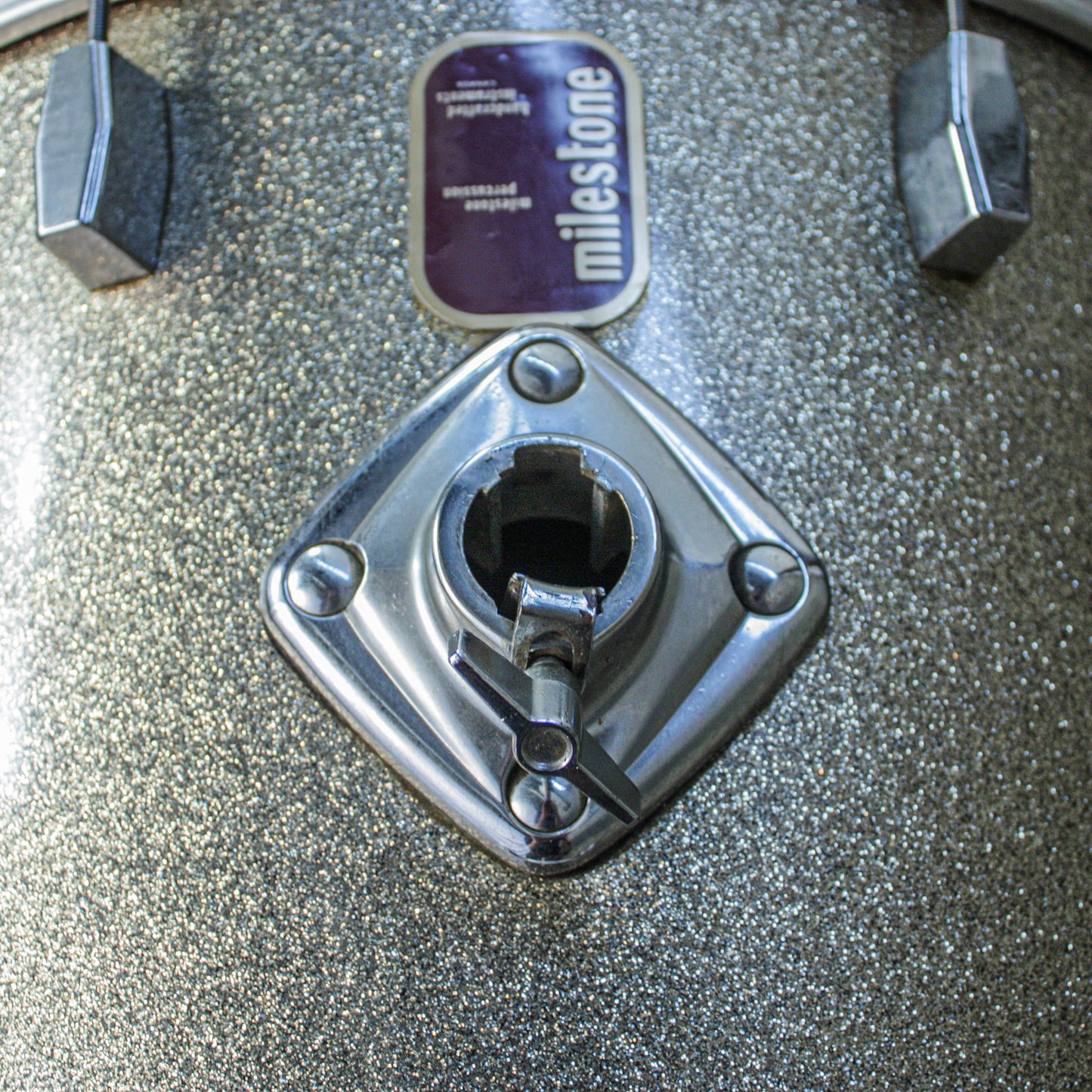 Milestone 16" x 20" Bass Drum Gold Sparkle