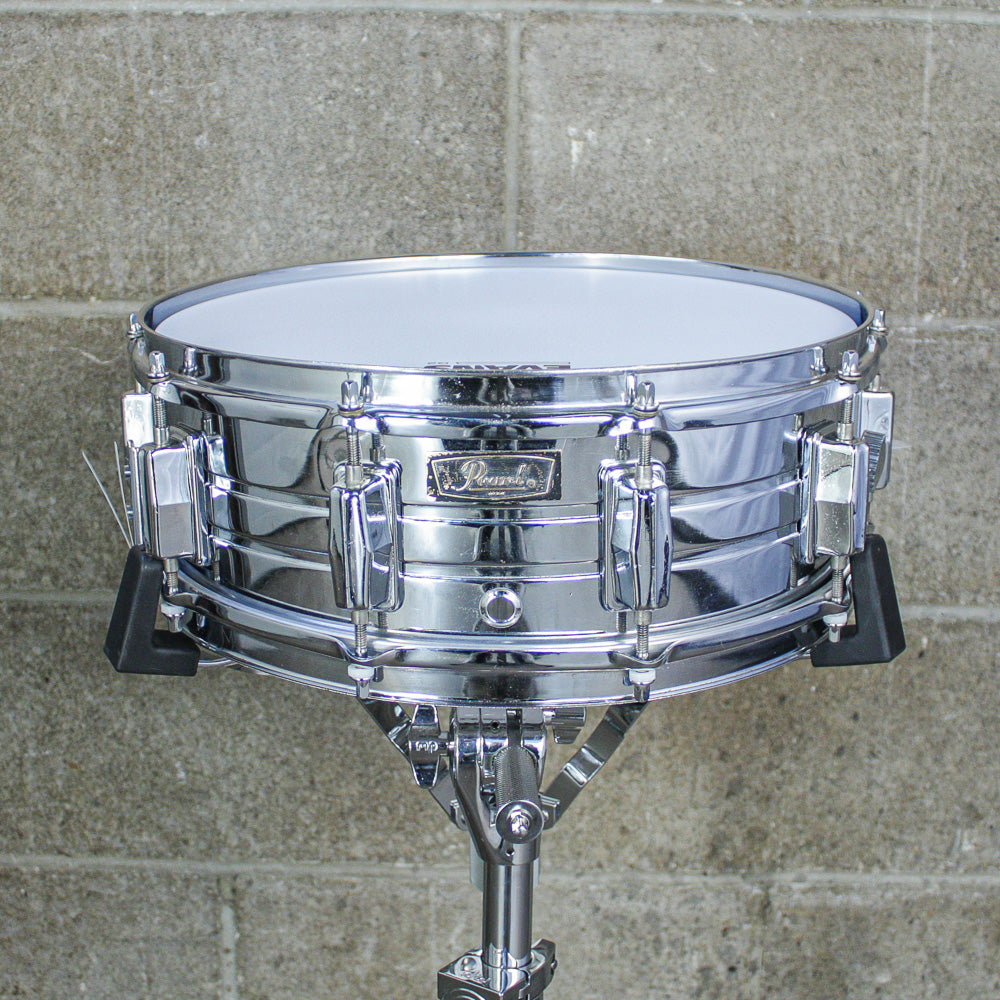 Pearl 80s Chrome Over Steel 10 Lug Snare Drum.