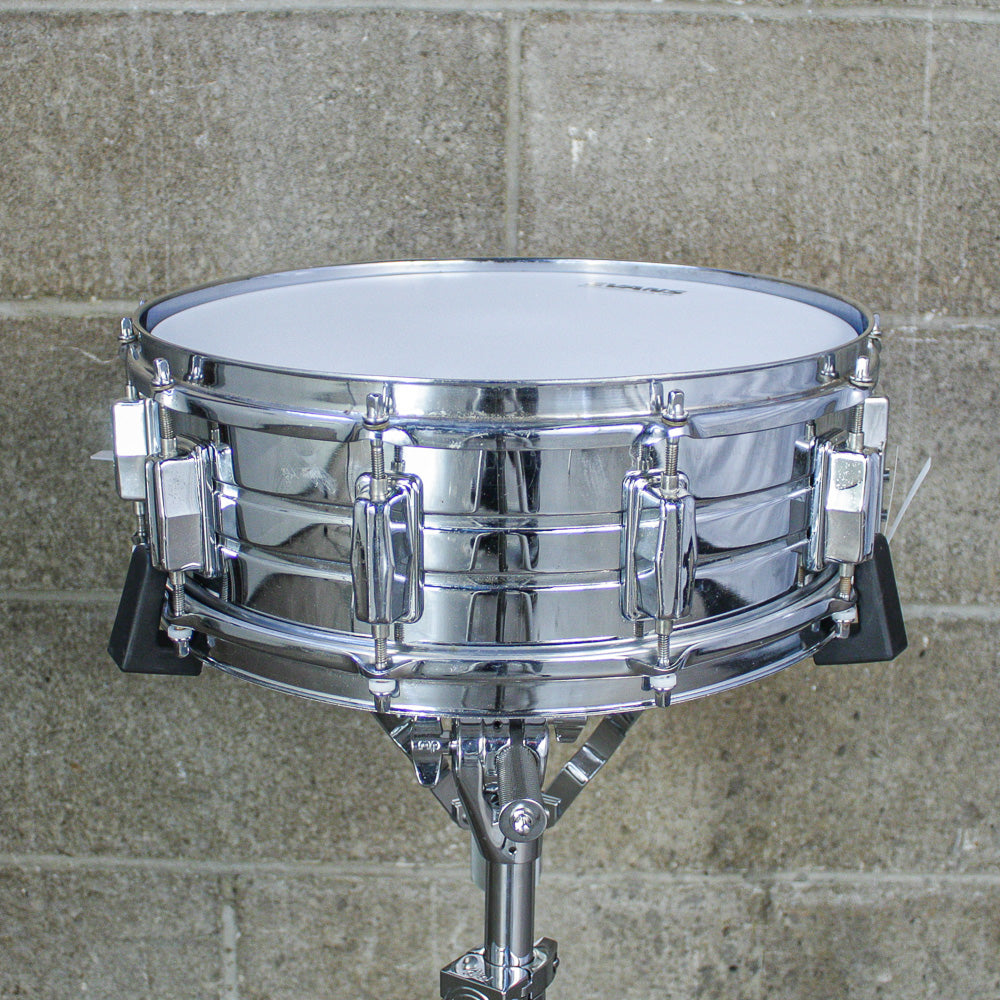 Pearl 80s Chrome Over Steel 10 Lug Snare Drum.