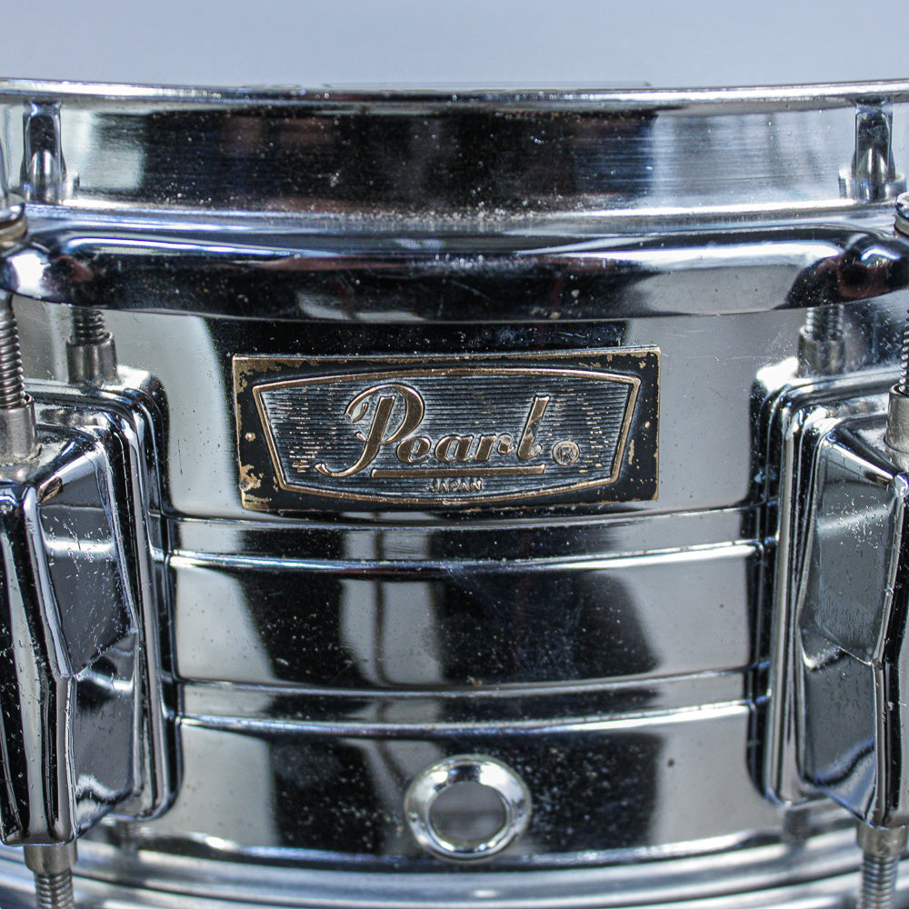 Pearl 80s Chrome Over Steel 10 Lug Snare Drum.