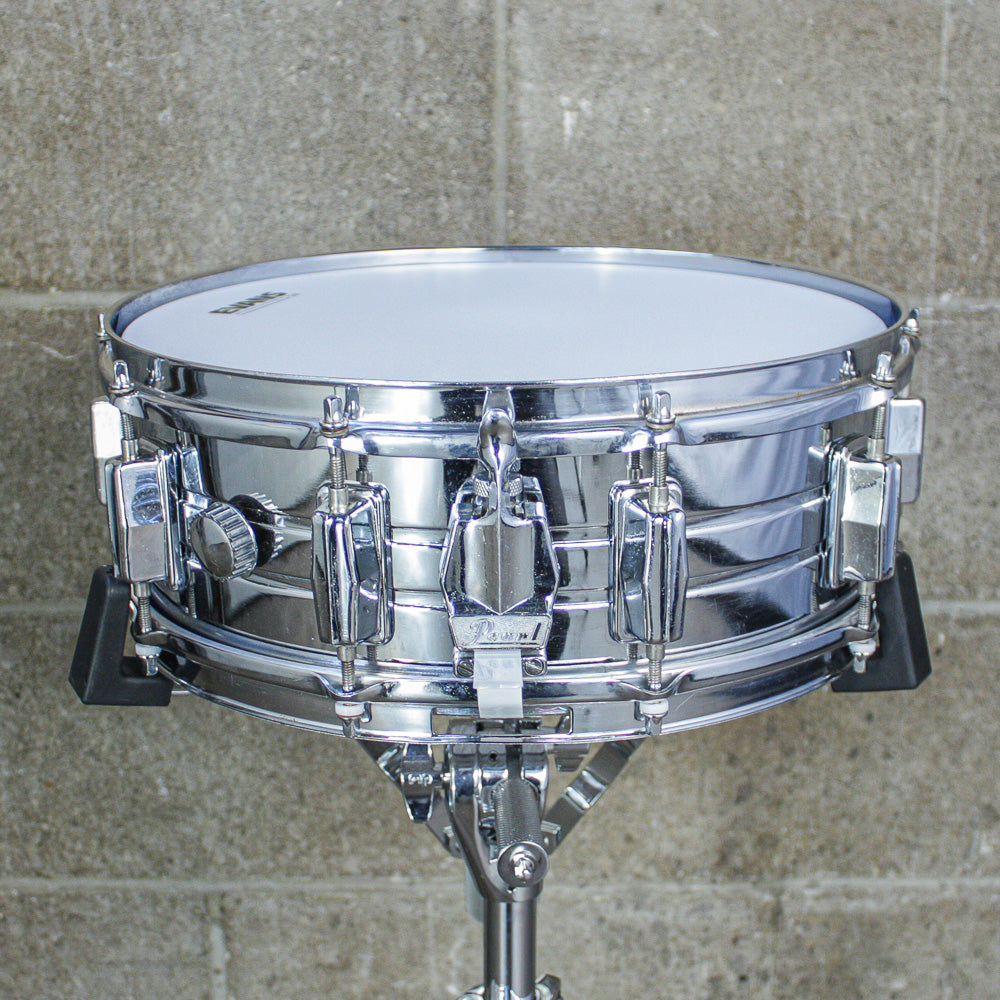 Pearl 80s Chrome Over Steel 10 Lug Snare Drum.