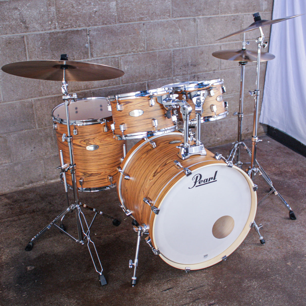 Pearl Decade Maple 5-Piece Shell Pack (22,10,12,16,SD) - Satin Caramel Veil