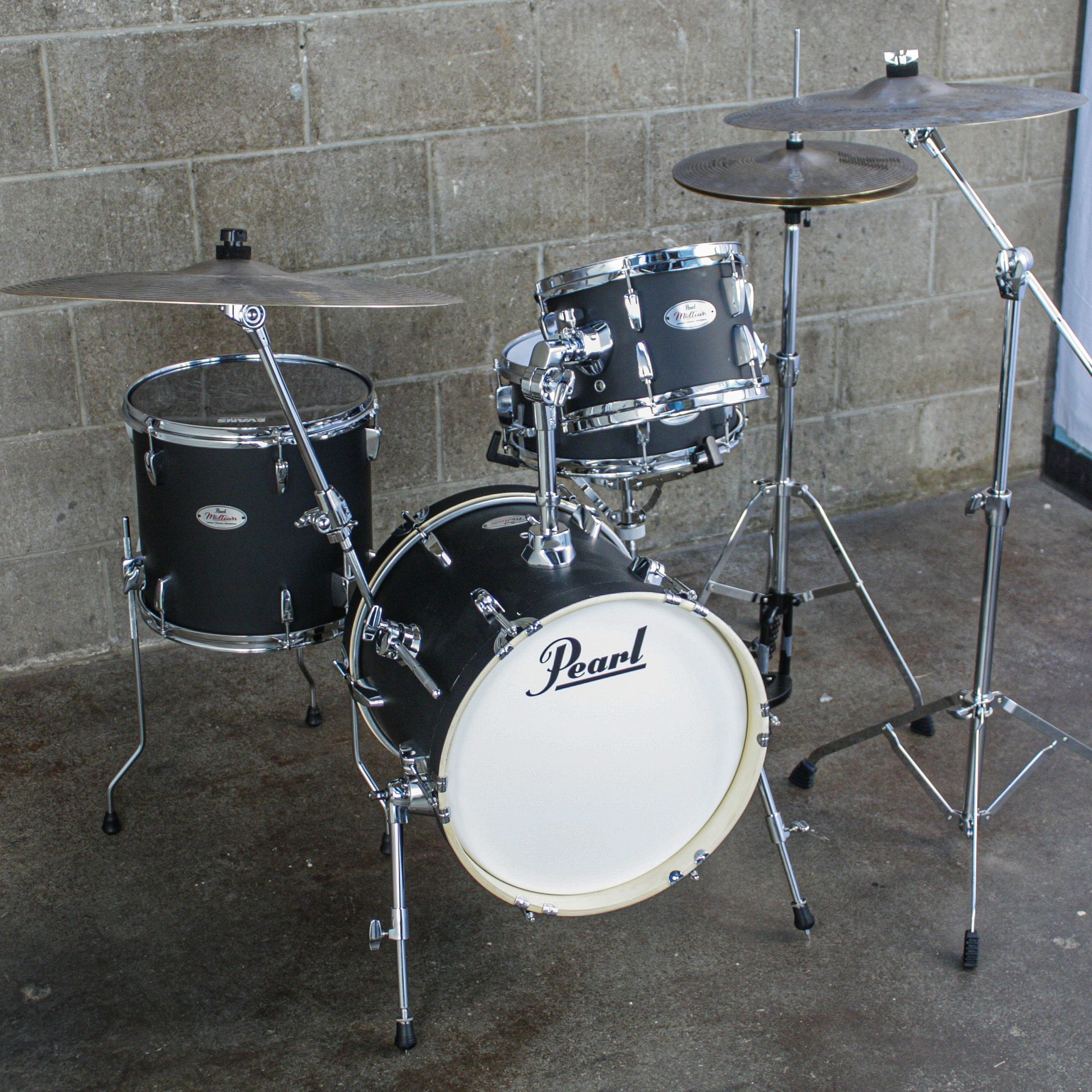 Pearl Midtown 4-Piece Drum Kit (16,10,13,SD) with Hardware - Matte Asphalt Black