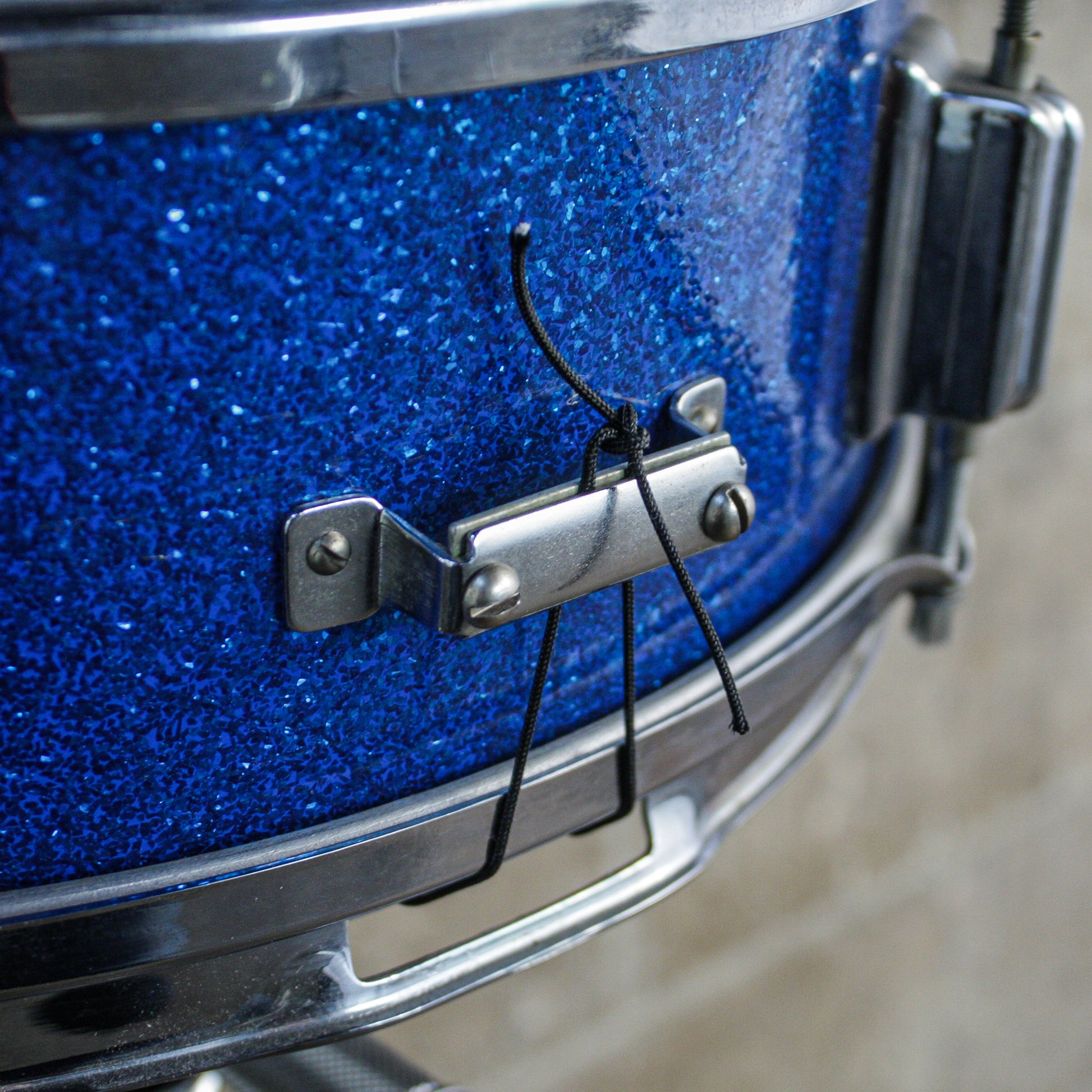 Rogers 5" x 14" 1960's Luxor Blue Sparkle Snare Drum