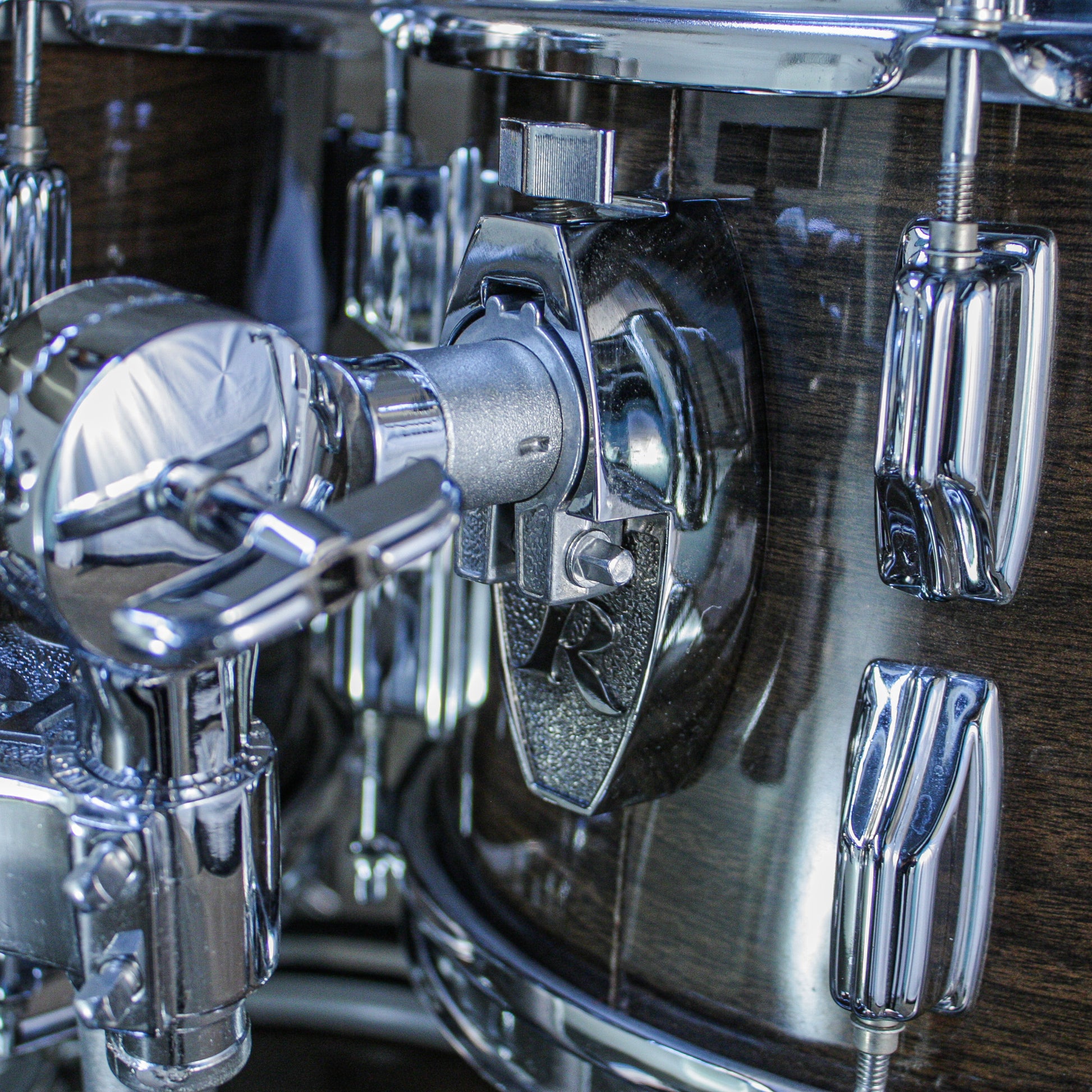 Rogers Londoner V Drum Kit – 1977 Big R Era – New Mahogany – Complete Memriloc Hardware