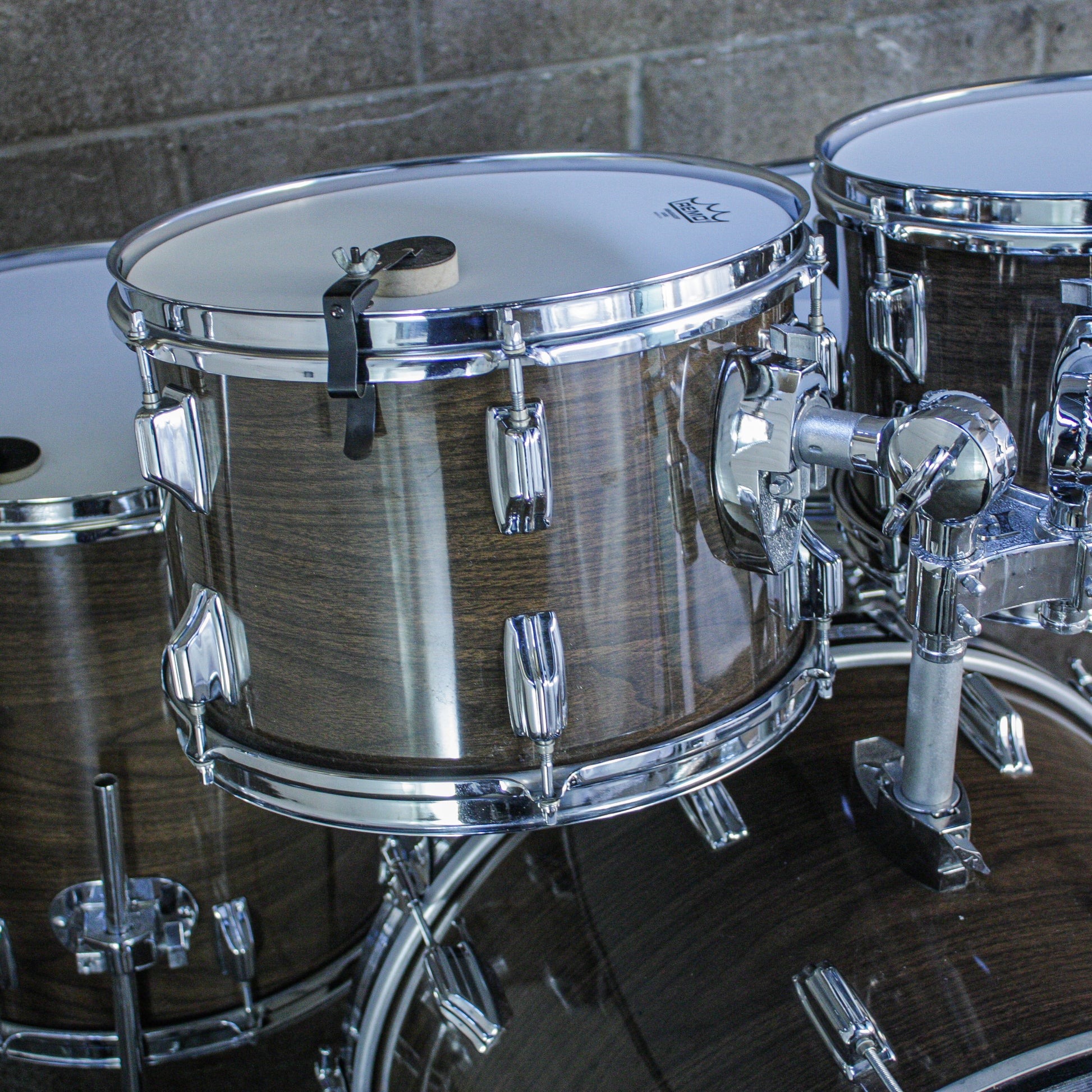 Rogers Londoner V Drum Kit – 1977 Big R Era – New Mahogany – Complete Memriloc Hardware