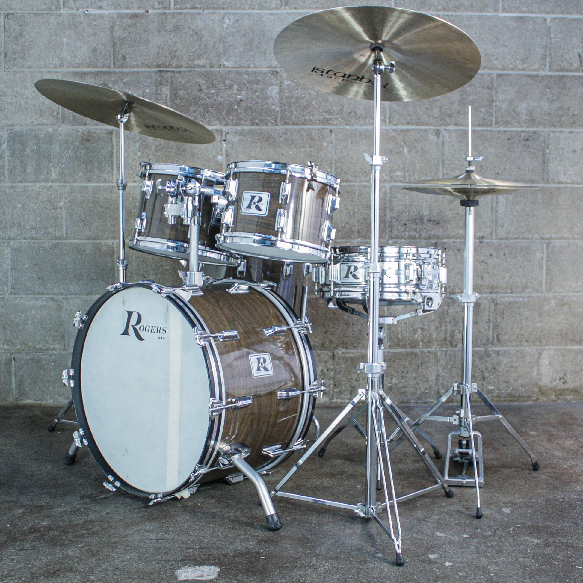 Rogers Londoner V Drum Kit – 1977 Big R Era – New Mahogany – Complete Memriloc Hardware