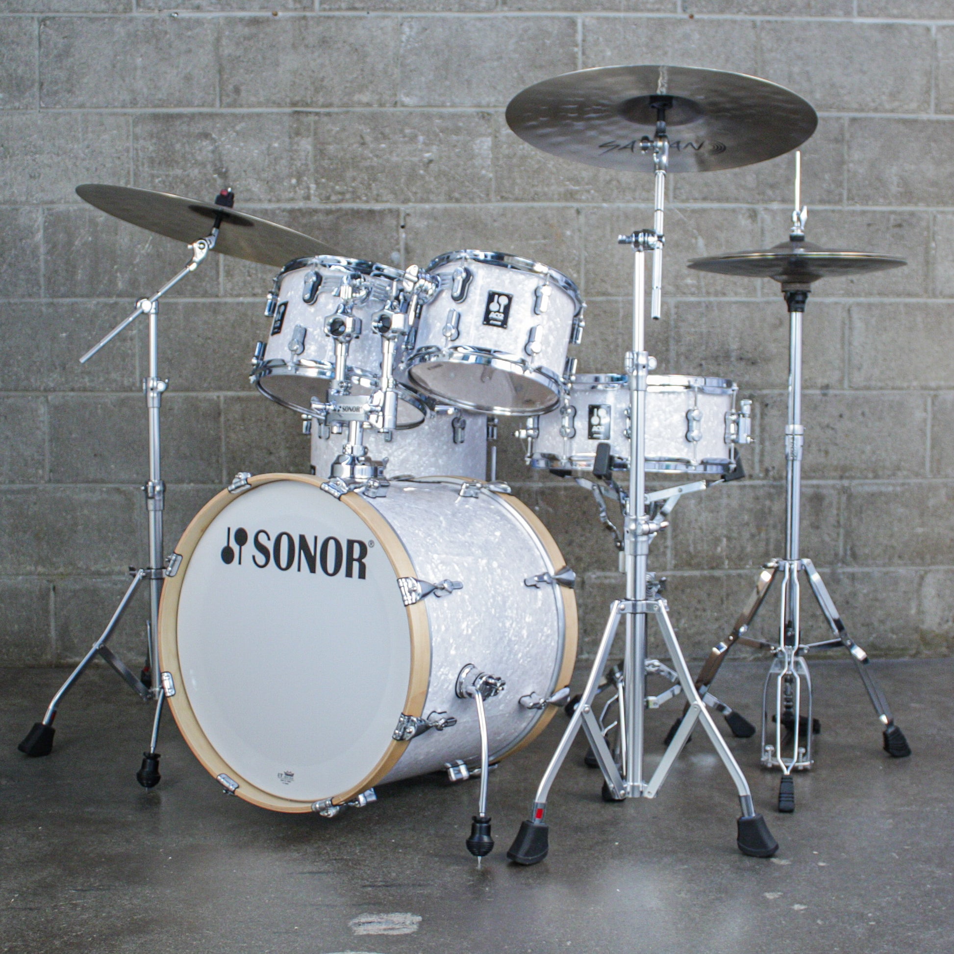 Sonor AQ2 White Marine Pearl 5 Piece Kit