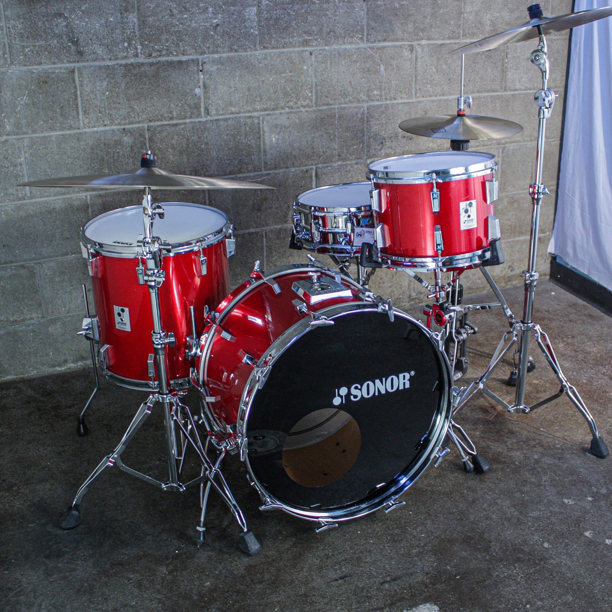 Sonor Phonic 1984 Drum Kit in Candy Apple Red (KR)