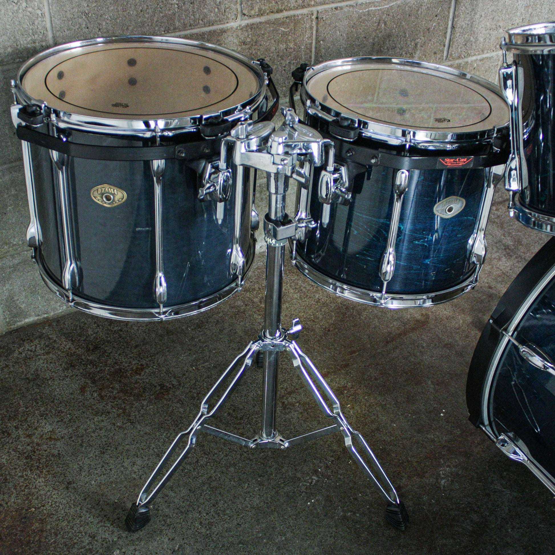 Tama Late 90s/Early 00s Rockstar Custom in Custom Blue (22/16/14/12/10/SNR) with Hardware