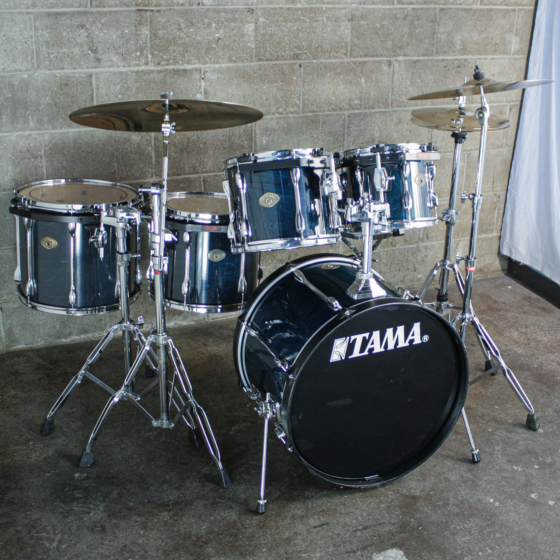 Tama Late 90s/Early 00s Rockstar Custom in Custom Blue (22/16/14/12/10/SNR) with Hardware