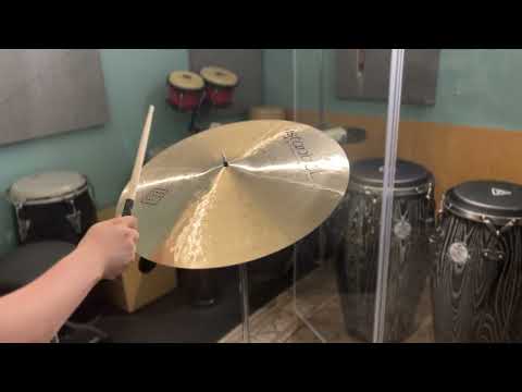 Istanbul Agop Traditional Dark ケース付き Istanbul Agop 22
